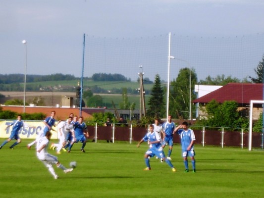 Blskn na lep asy - bod z Vlaimi, vstelen gl a posun v tabulce