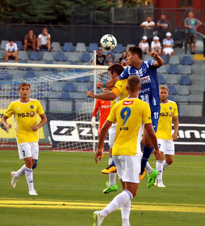 Branku jsem pekopl o pl metru, lituje Kuera nejvt ance Znojma v derby