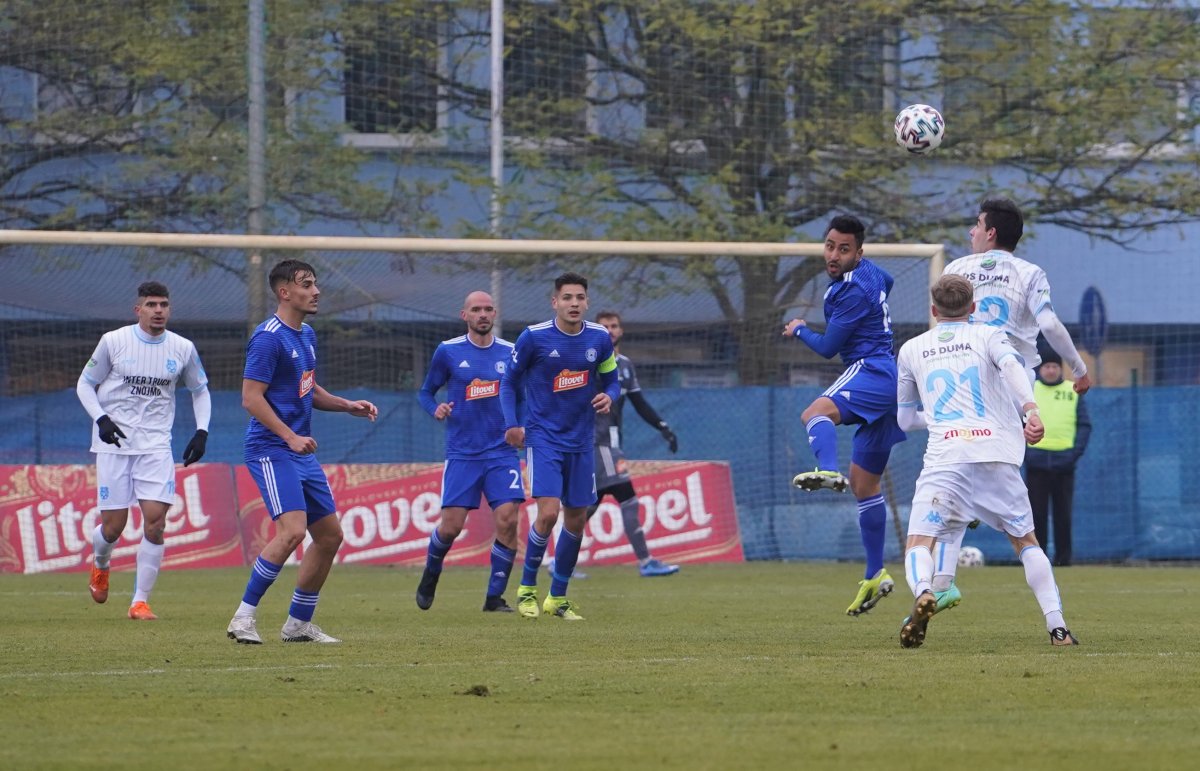 Navzdory ztrt veden 3:0, cenn remza na pd tm prvoligovho bka Sigmy Olomouc