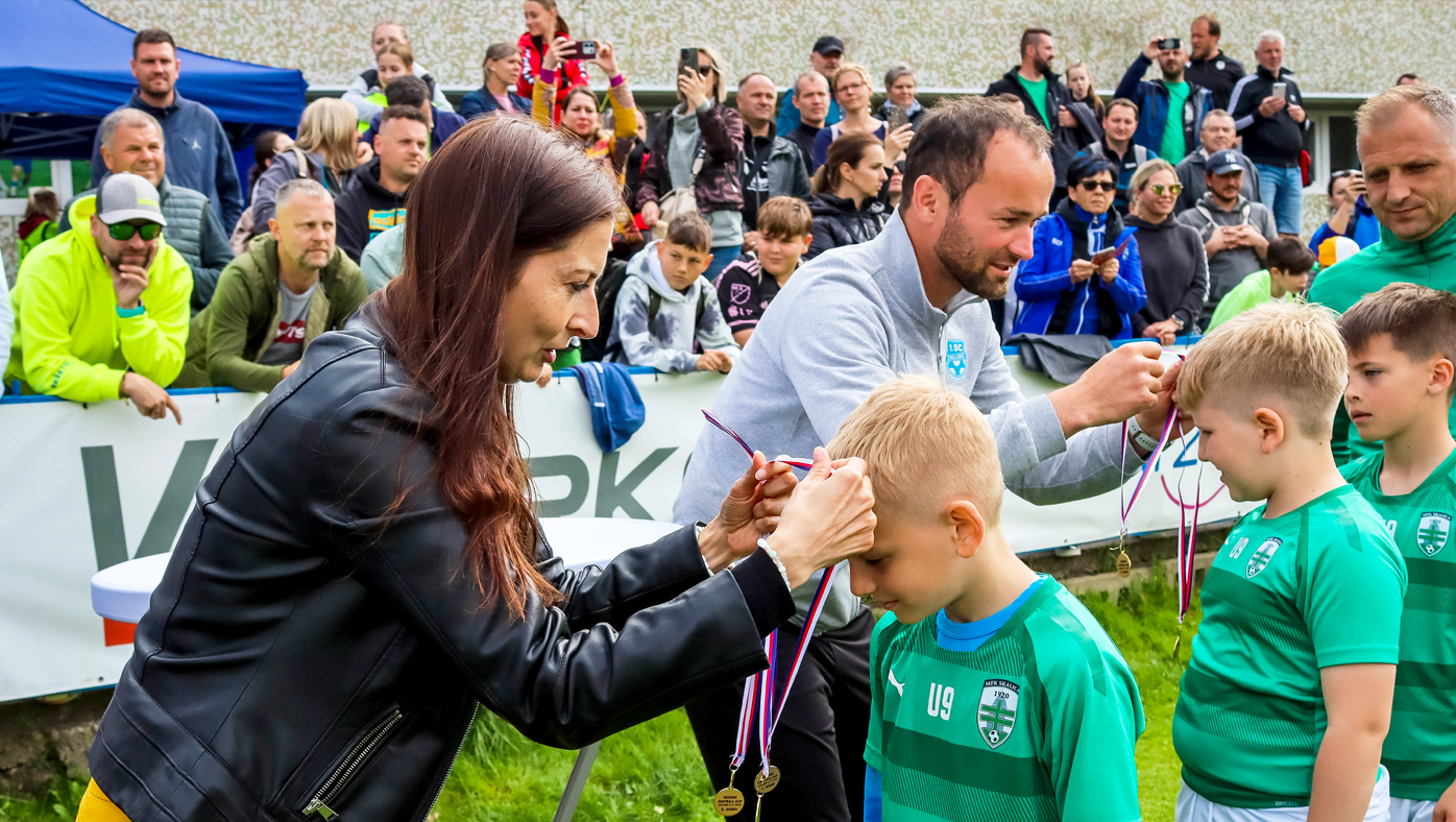 Krlem 2. ronku Nevoga Football Cupu se stala slovensk Skalica