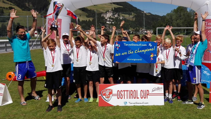 U13 dobyla Alpy! Bez jedin prohry ovldla turnaj v rakouskm Sillianu!