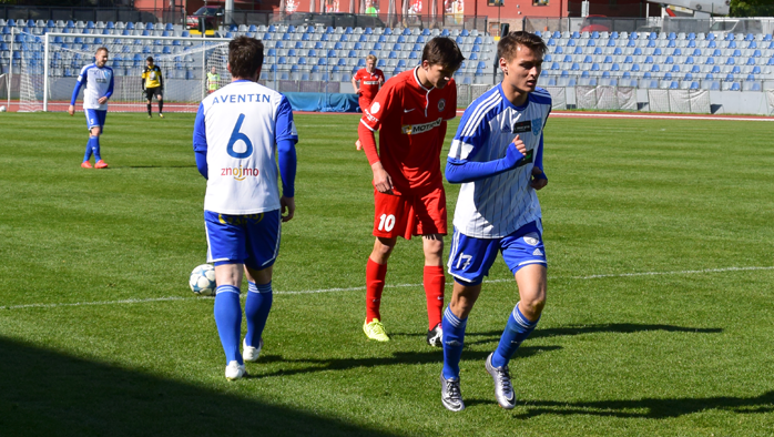 Juniorka byla krek od ovldnut derby, velk pestelka ale skonila remzou